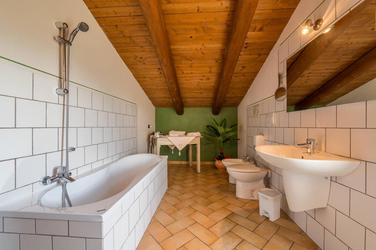Agriturismo Il Nido Di Bacco Saluzzo Exterior photo